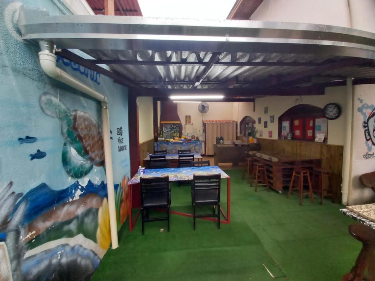 Oceanic Hostel *