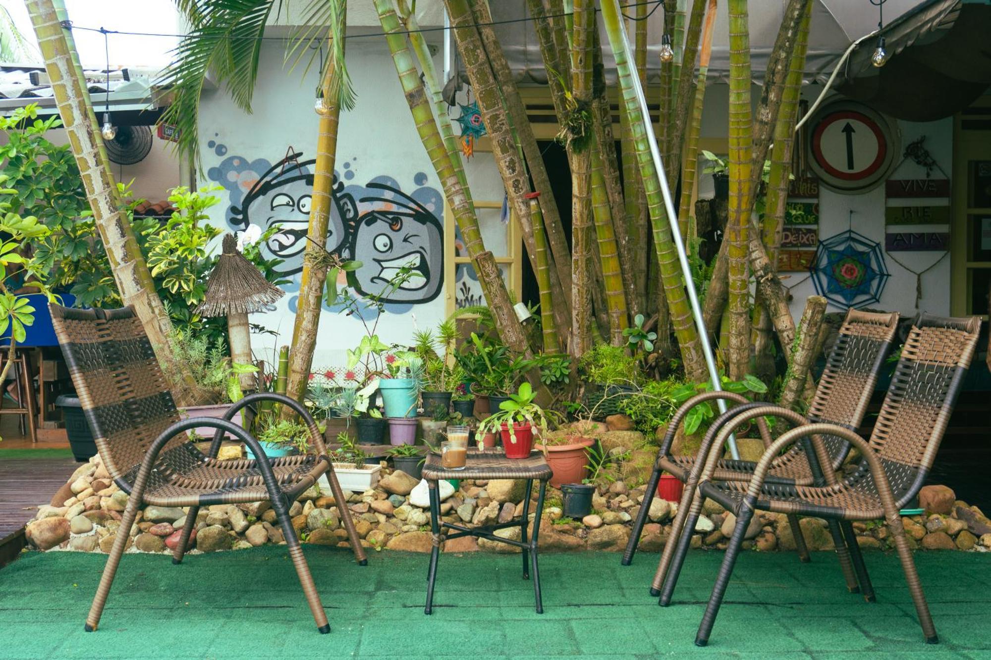 Oceanic Hostel *